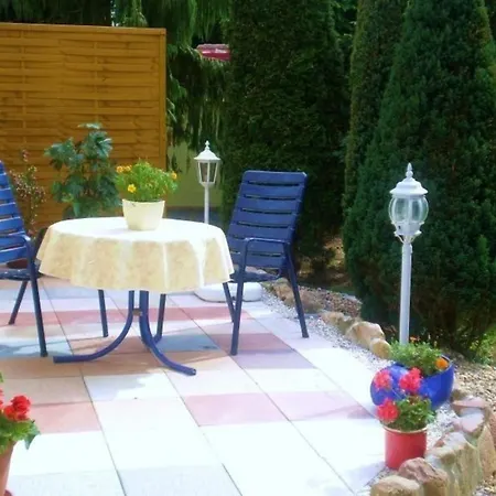 Gemuetliche Mit Terrasse *