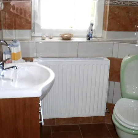 Gemuetliche Mit Terrasse Apartment